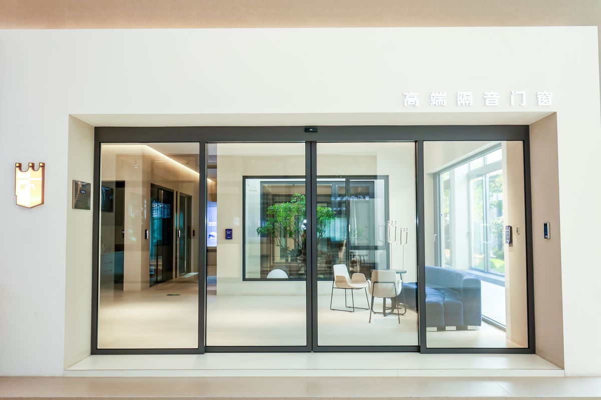 Sliding Doors