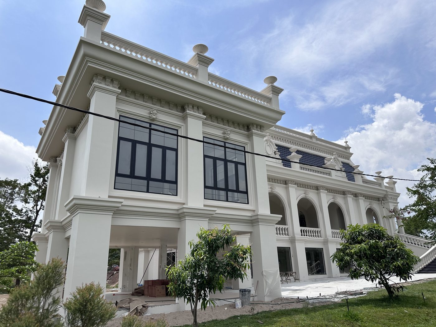 Laos Luxury Farm Villa
